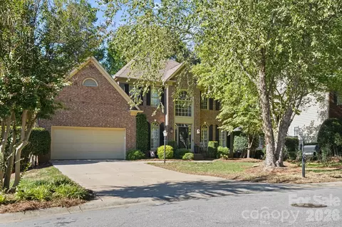 16131 Cranleigh Dr, Huntersville, NC 28078