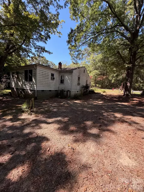 508 N 14th St, Bessemer City, NC 28016