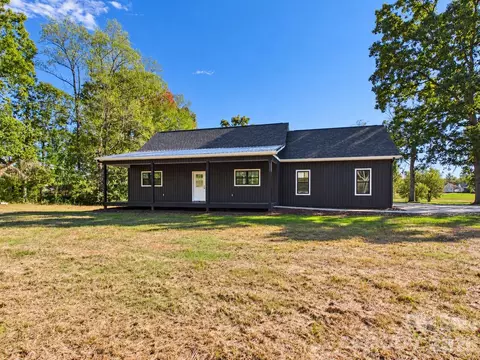 311 Falls Ave, Granite Falls, NC 28630