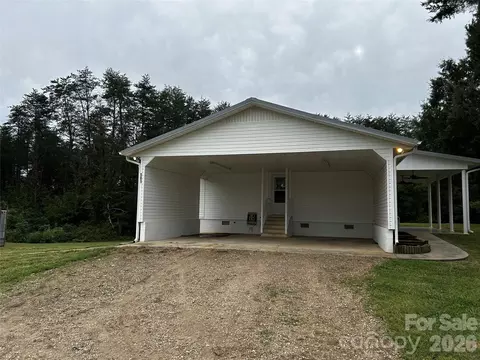 Exterior - 581 Sutton Spring Rd, York, SC 29745 photo 4 of 4