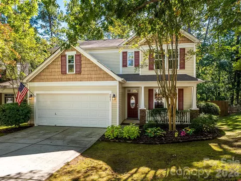 9833 Coatbridge Dr, Charlotte, NC 28269