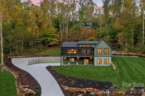 21 Poplar Run Cir, Asheville, NC 28804