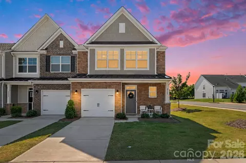 4159 Black Ct, Harrisburg, NC 28075