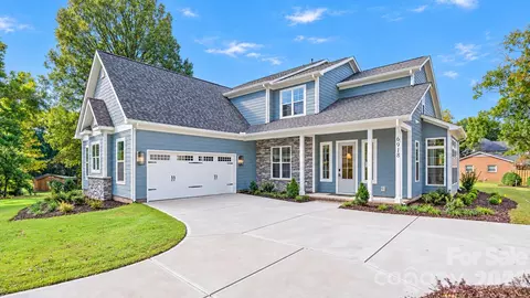 6918 Alexander Rd, Charlotte, NC 28226