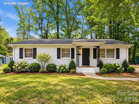 6308 Covecreek Dr, Charlotte, NC 28215