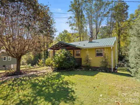 21 Rosemary Rd, Asheville, NC 28806