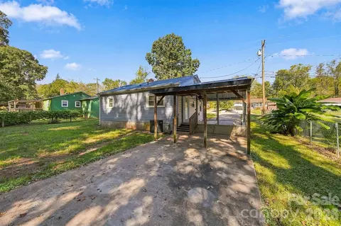 Exterior - 110 Brookside Ln, Morganton, NC 28655 photo 2 of 5