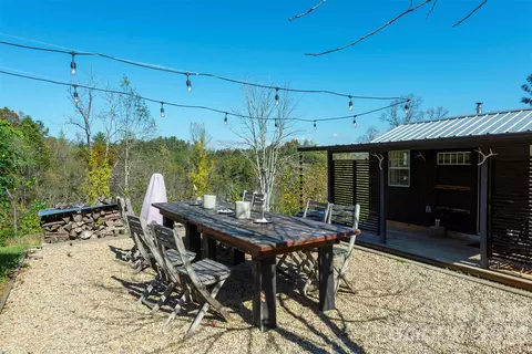 411 Magnolia Ln, Marshall, NC 28753 photo 9