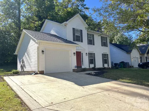 5326 Groveton Ct, Charlotte, NC 28269