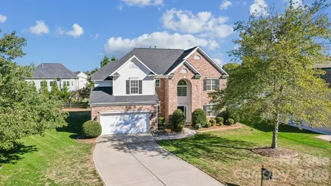 4704 Mimosa Pl, Harrisburg, NC 28075