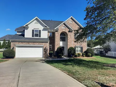 4704 Mimosa Pl, Harrisburg, NC 28075