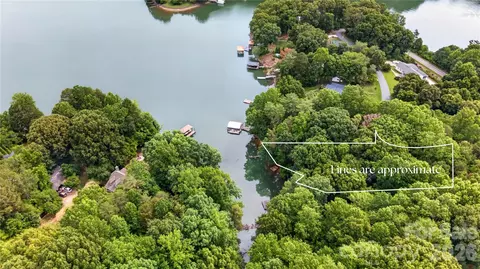 7124 Nancy Lee Cir, Sherrills Ford, NC 28673