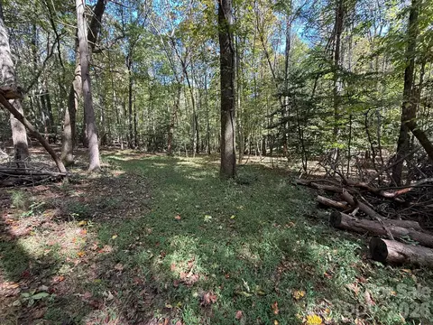 Secluded Circle, Marion, NC 28752 photo 10