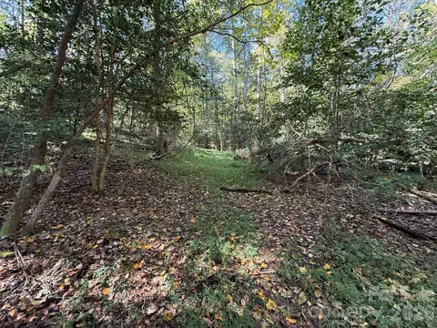Secluded Circle, Marion, NC 28752 photo 8