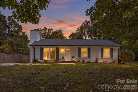 721 Rome Ct, Charlotte, NC 28209