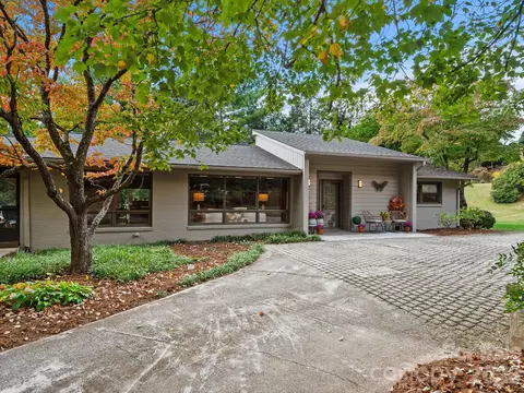 160 Stratford Rd, Asheville, NC 28804
