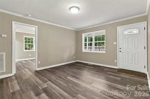 Living - 327 Morrow Ave, Monroe, NC 28112 photo 1 of 2