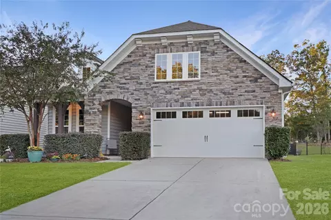 1929 Napa Valley Dr, Waxhaw, NC 28173
