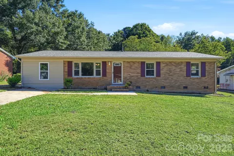 754 Vancouver Ln, Gastonia, NC 28052