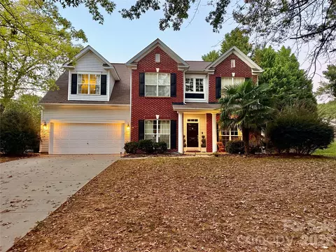 120 Centerpoint Dr, Mooresville, NC 28115