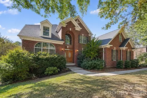 2793 Harlinsdale Dr, Rock Hill, SC 29732