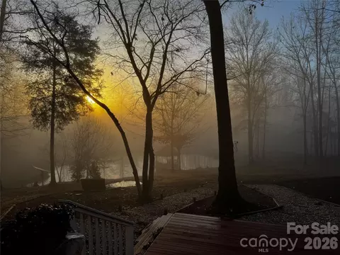 5720 Stone Mill Rd, Waxhaw, NC 28173