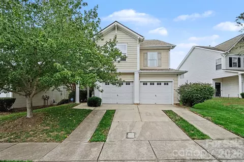 1727 Crabapple Tree Ln, Charlotte, NC 28214