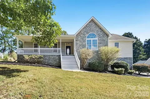 192 Olympia Dr, Mooresville, NC 28117