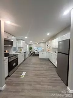 Kitchen - 282 Dixon Rd, Lancaster, SC 29720 photo 1 of 1