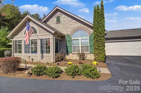 47 Outlook Cir, Swannanoa, NC 28778