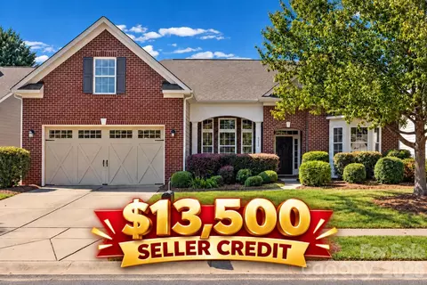 8720 Artesa Mill Ln, Charlotte, NC 28214