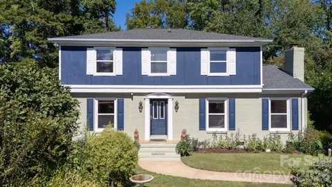 7425 Riding Trail Rd, Charlotte, NC 28212