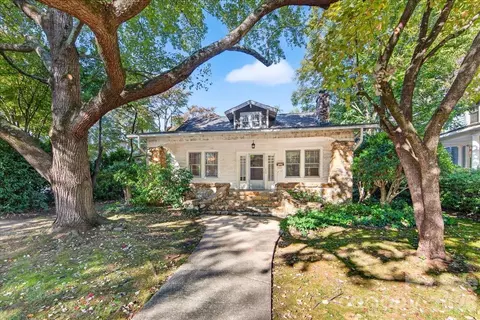 1709 The Plz, Charlotte, NC 28205