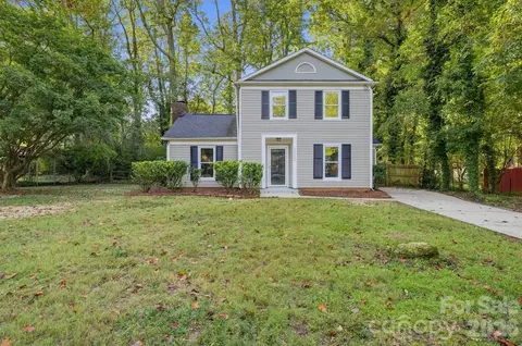 8500 Othello Pl, Charlotte, NC 28227