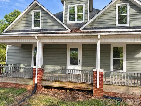 139 Colfax Rd, Statesville, NC 28625