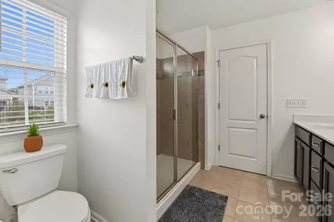 Bath - 1122 Loggerhead Dr, Lancaster, SC 29720 photo 2 of 3