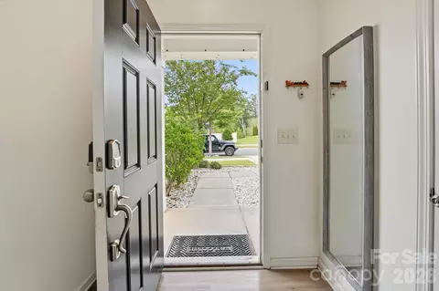 Entry Way - 1122 Loggerhead Dr, Lancaster, SC 29720 photo 3 of 6