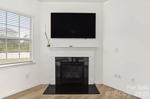 Living - 1122 Loggerhead Dr, Lancaster, SC 29720 photo 4 of 4