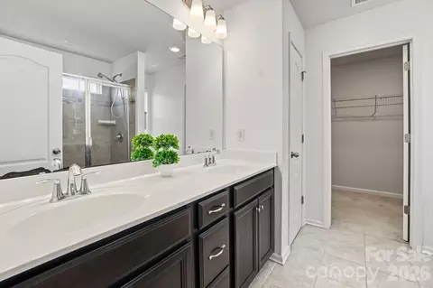 Entry Way - 1122 Loggerhead Dr, Lancaster, SC 29720 photo 6 of 6