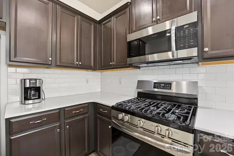 Kitchen - 1122 Loggerhead Dr, Lancaster, SC 29720 photo 4 of 4