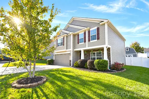 4708 Mcclure Rd, Charlotte, NC 28216