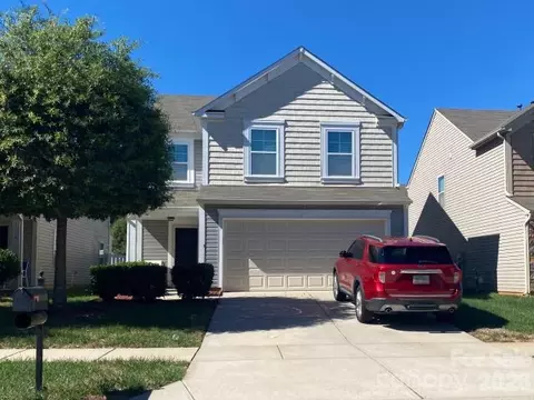 7106 Pitzer Dr, Charlotte, NC 28269