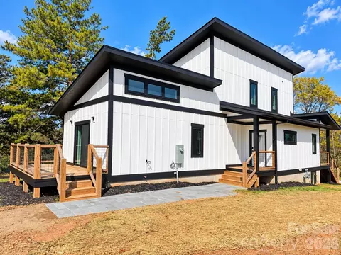 3 Locust St, Asheville, NC 28804