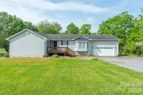 163 Justice Ridge Rd, Candler, NC 28715
