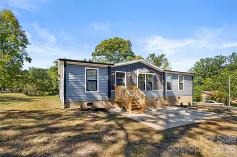 Exterior - 1105 Marion St, Lancaster, SC 29720 photo 2 of 4