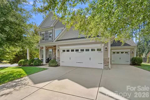 9038 Loch Glen Way, Charlotte, NC 28278