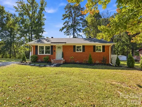 105 Mcgee St, Fort Mill, SC 29715