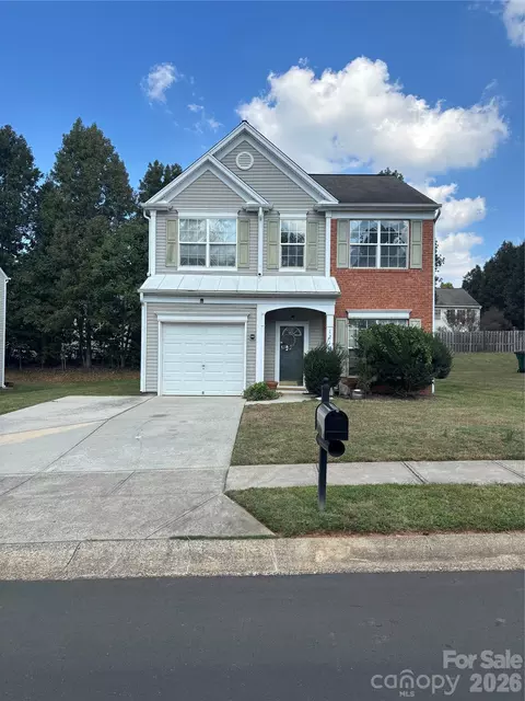 1217 Stourbridge Lion Dr, Charlotte, NC 28213