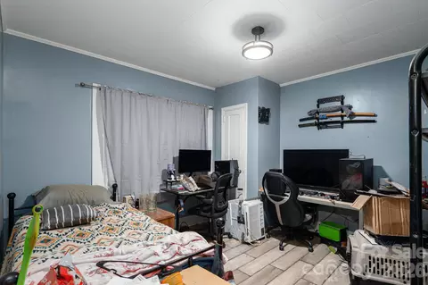 Bedroom - 407 3rd Se Ave SE, Hickory, NC 28602 photo 1 of 4