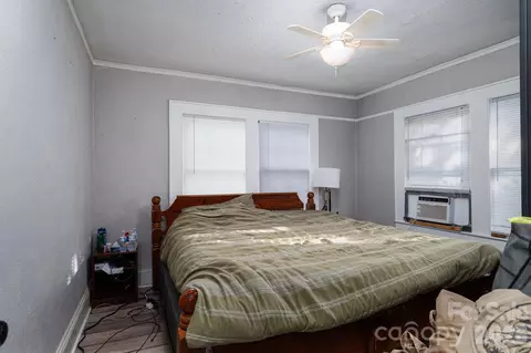 Bedroom - 407 3rd Se Ave SE, Hickory, NC 28602 photo 2 of 4